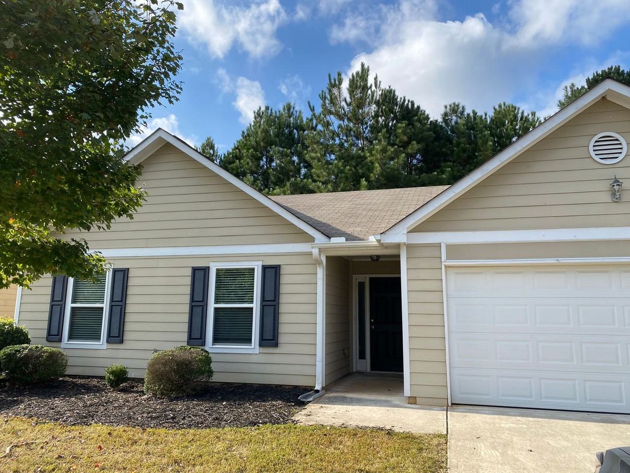 701 Walnut Woods Dr - Photo 2 of 24