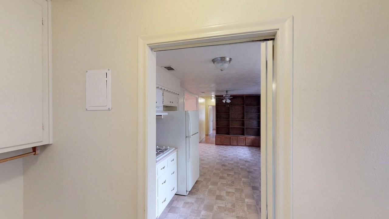 1301 Amherst Drive - Photo 6 of 13