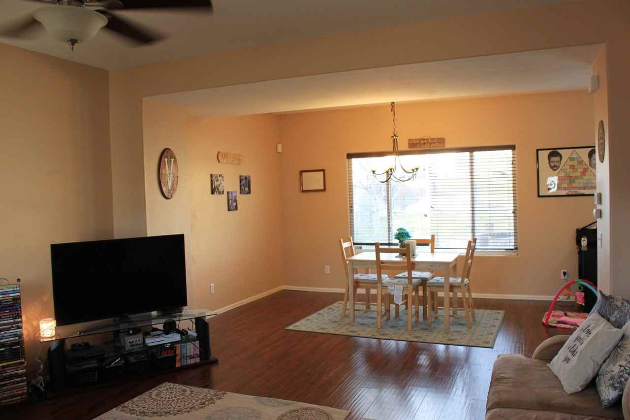 10757 Deer Meadow Cir - Photo 2 of 25