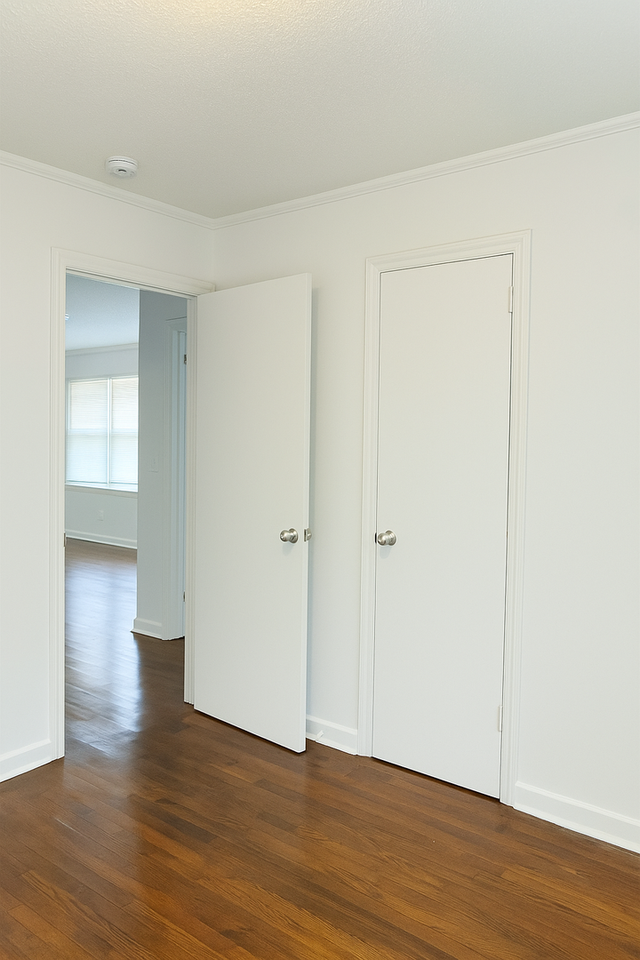 710 Glenn St - Photo 4 of 4