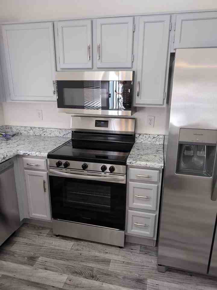 7927 West Desert Cove Avenue - Photo 3 of 14