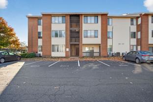 206 Pacific Dr - Photo 1 of 1