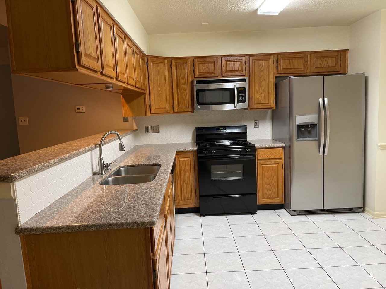 46 Sweetdream Pl - Photo 2 of 19