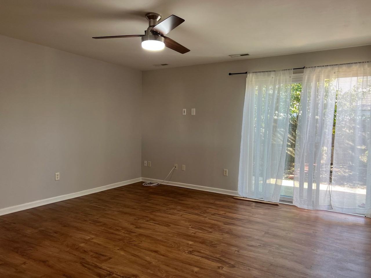 406 S Spinnaker Ln - Photo 6 of 18