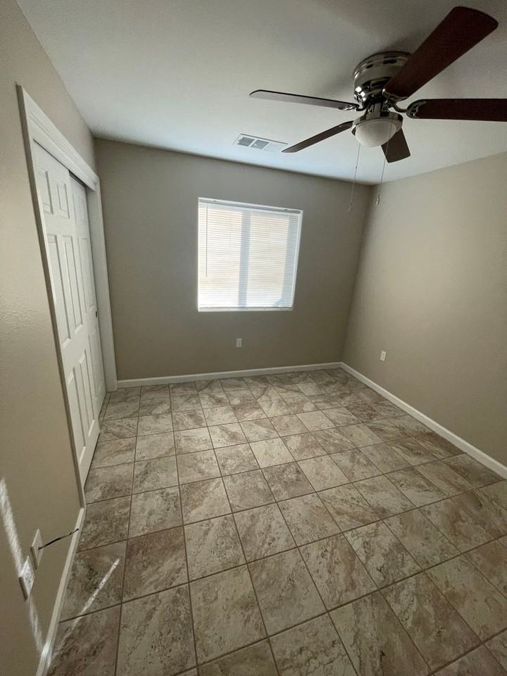 354 1/2 S G St - Photo 6 of 14