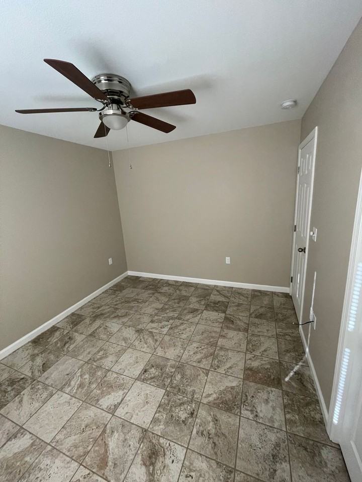 354 1/2 S G St - Photo 7 of 14