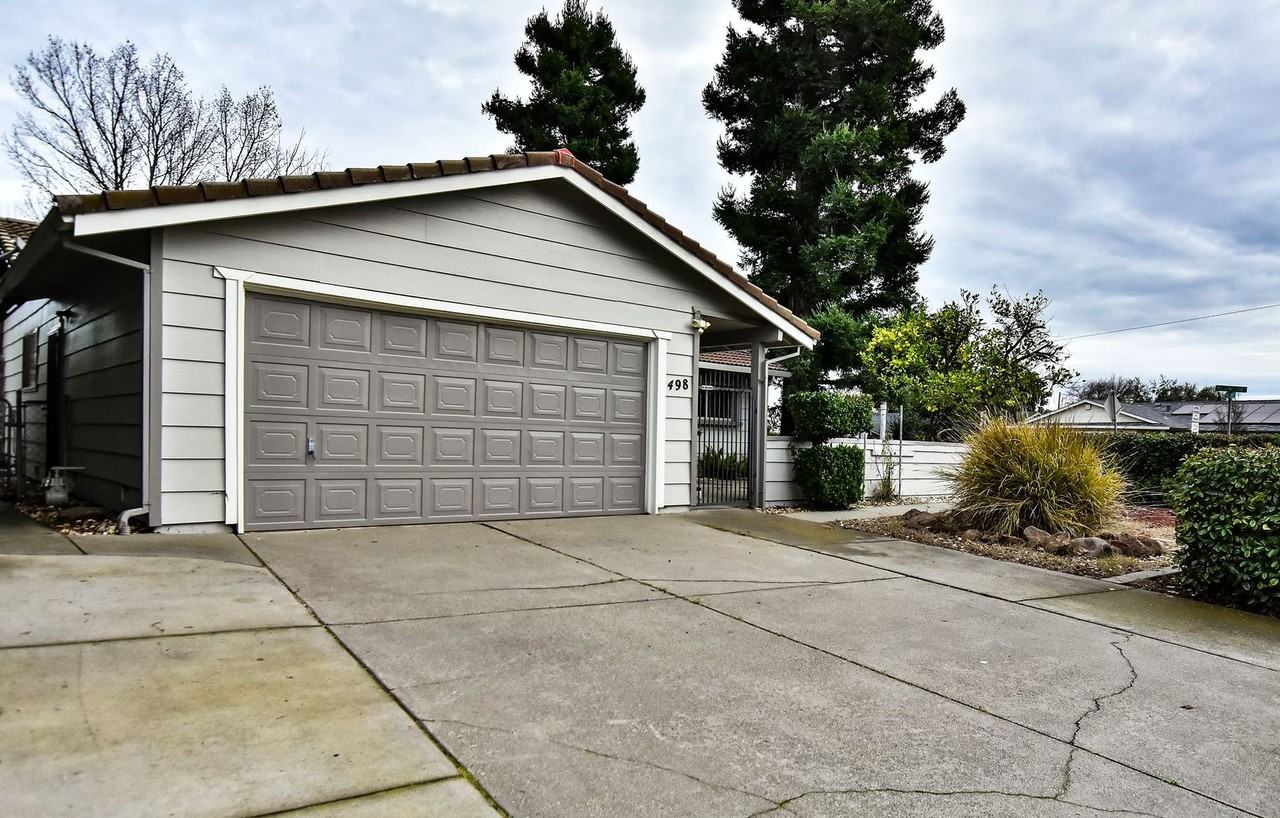 498 Nut Tree Road - Photo 3 of 22