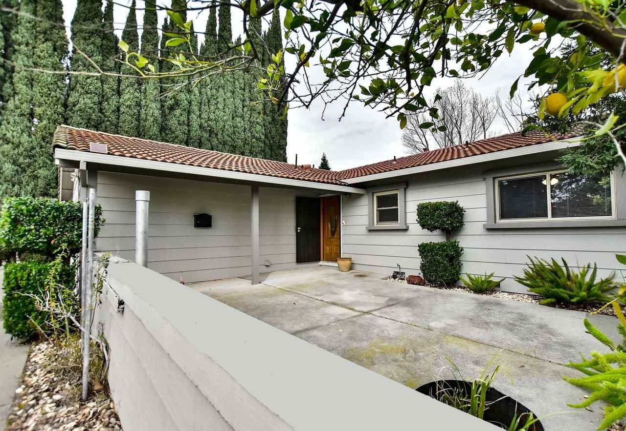 498 Nut Tree Road - Photo 6 of 22