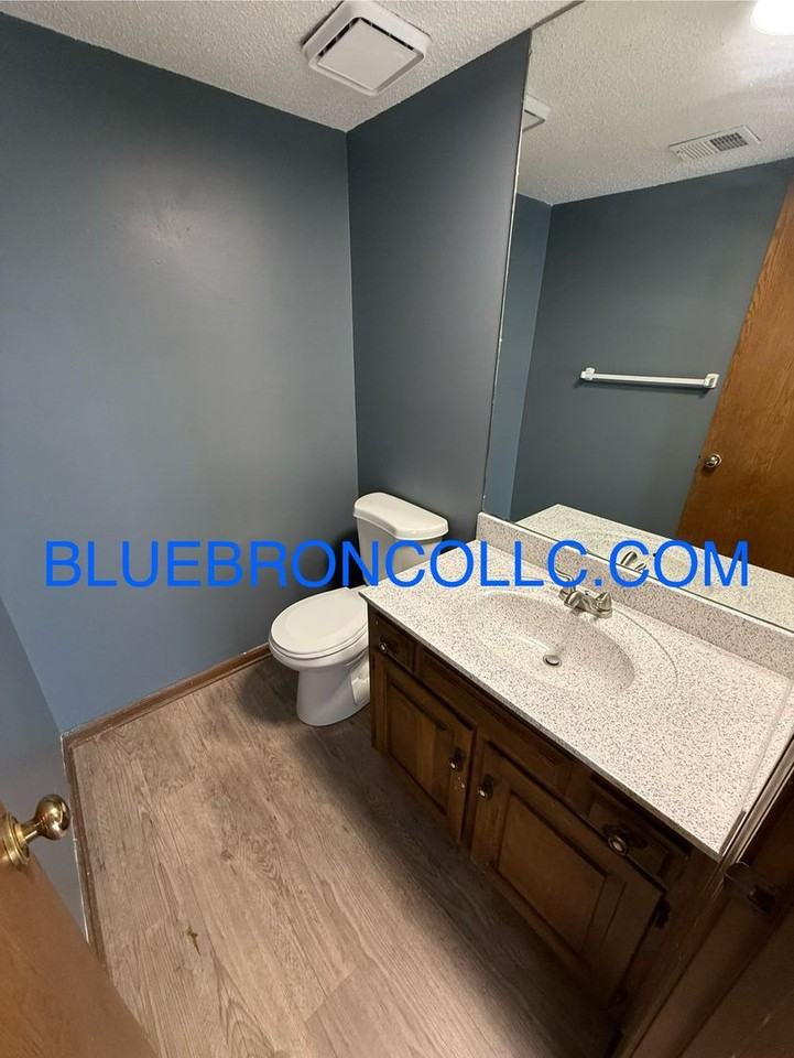 1006 Nw Porter Ct - Photo 6 of 22