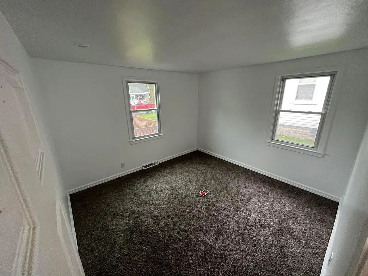317 Leonard Street - Photo 3 of 15