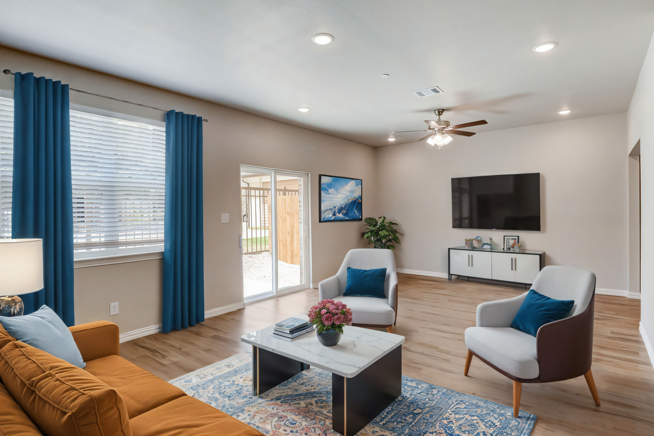 1029 E Golden Ln - Photo 6 of 15