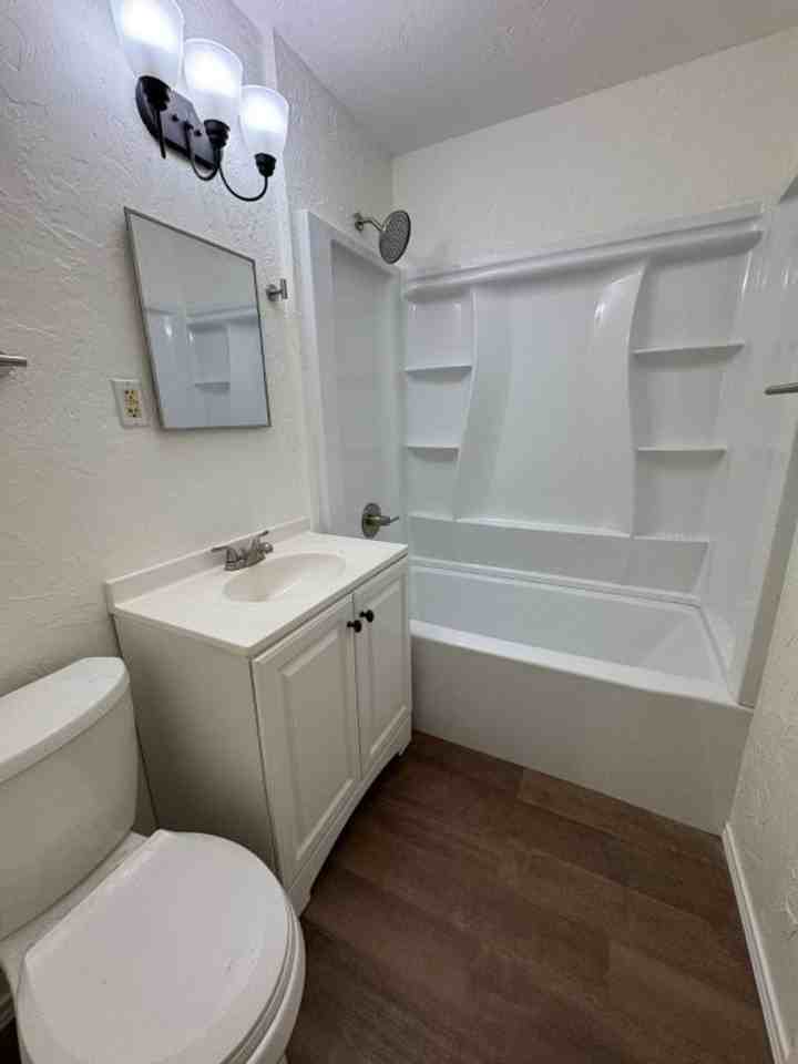 315 W Marshall Dr - Photo 3 of 12