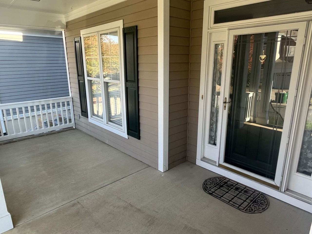 3044 Parker Green Trl - Photo 2 of 32