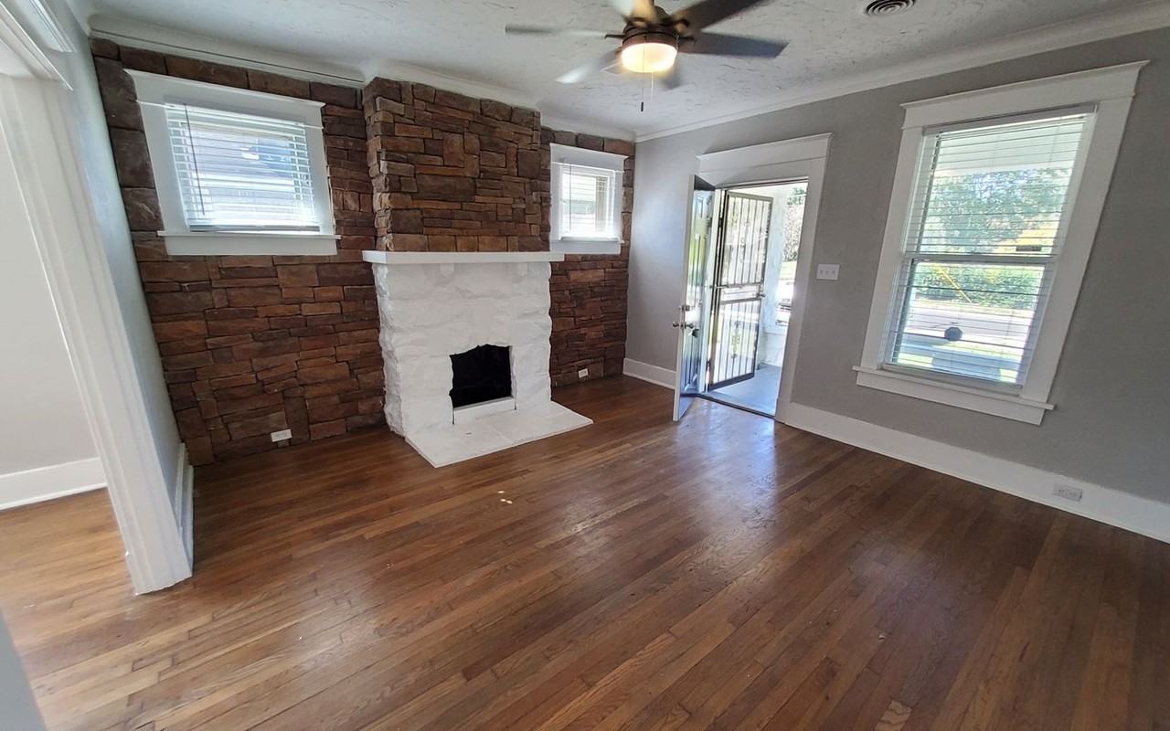 668 Stonewall St - Photo 2 of 9