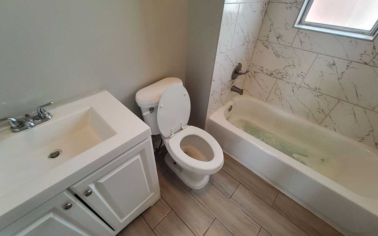 668 Stonewall St - Photo 7 of 9