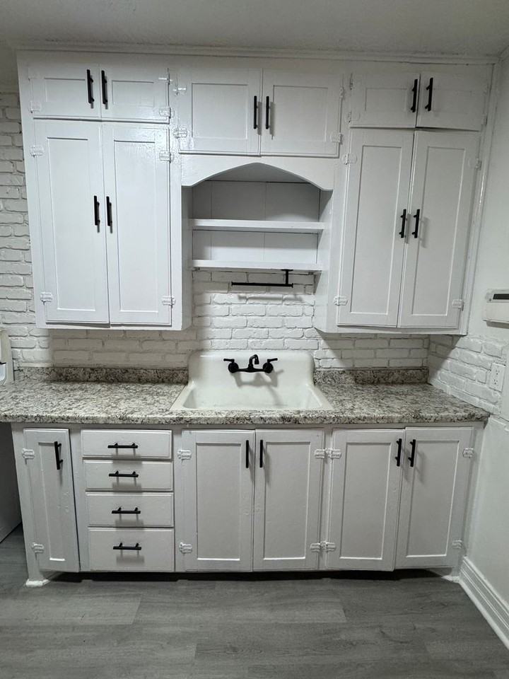 1505 Southwest 8th Street - Photo 3 of 14