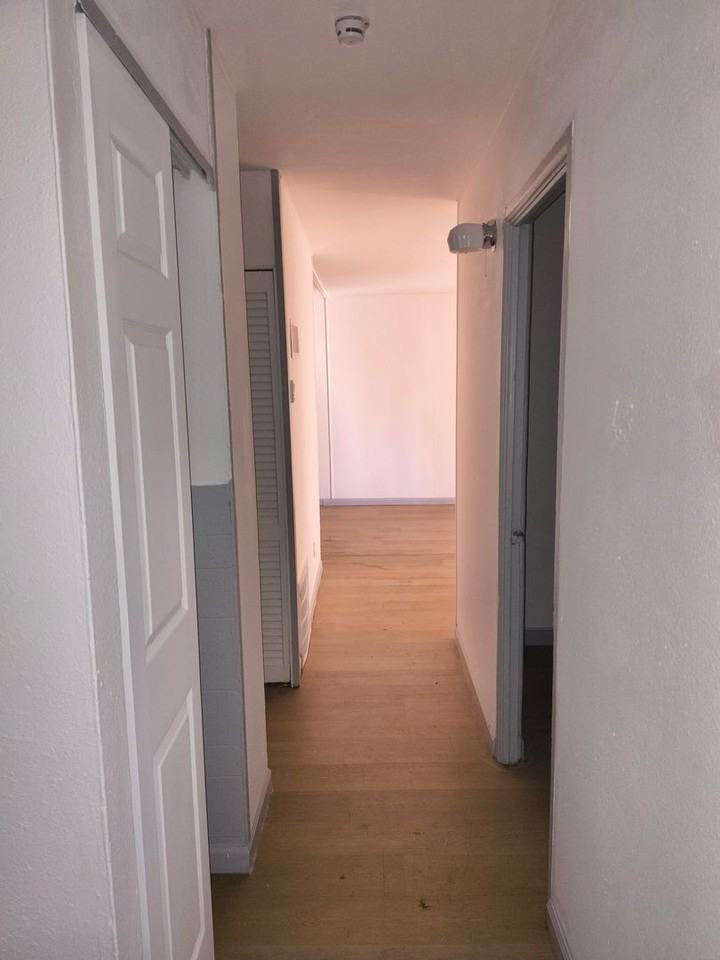 30 St Columbia Drive - Photo 4 of 10