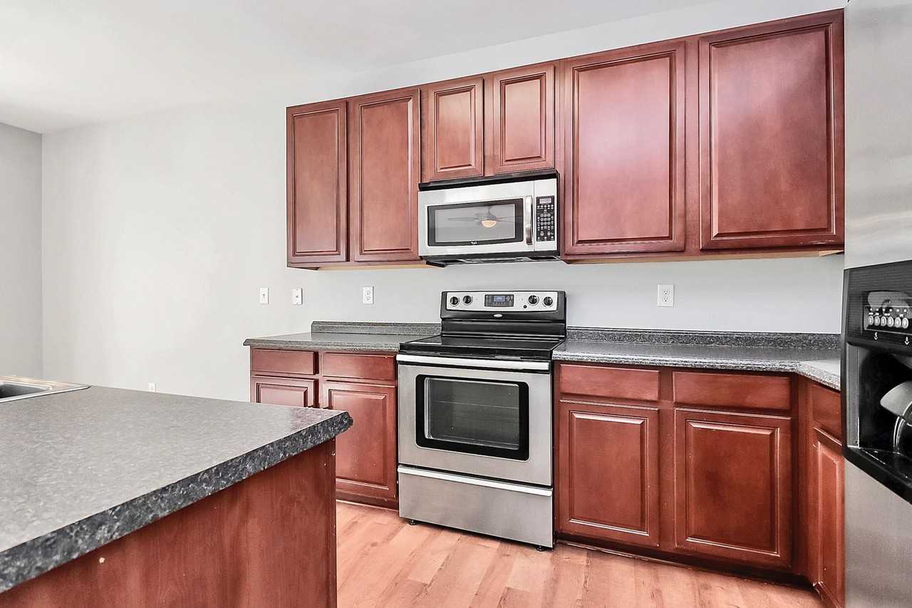 9047 Paddle Oak Rd - Photo 4 of 37