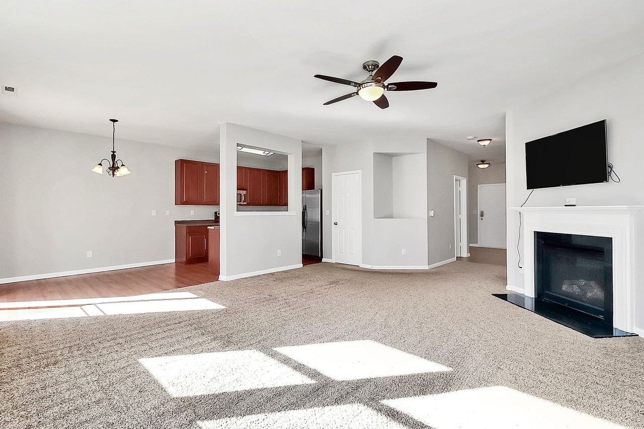 9047 Paddle Oak Rd - Photo 6 of 37