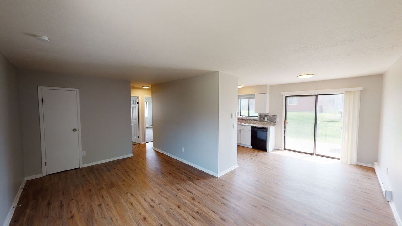 Waynedale Circle Apartments - Photo 6 of 24