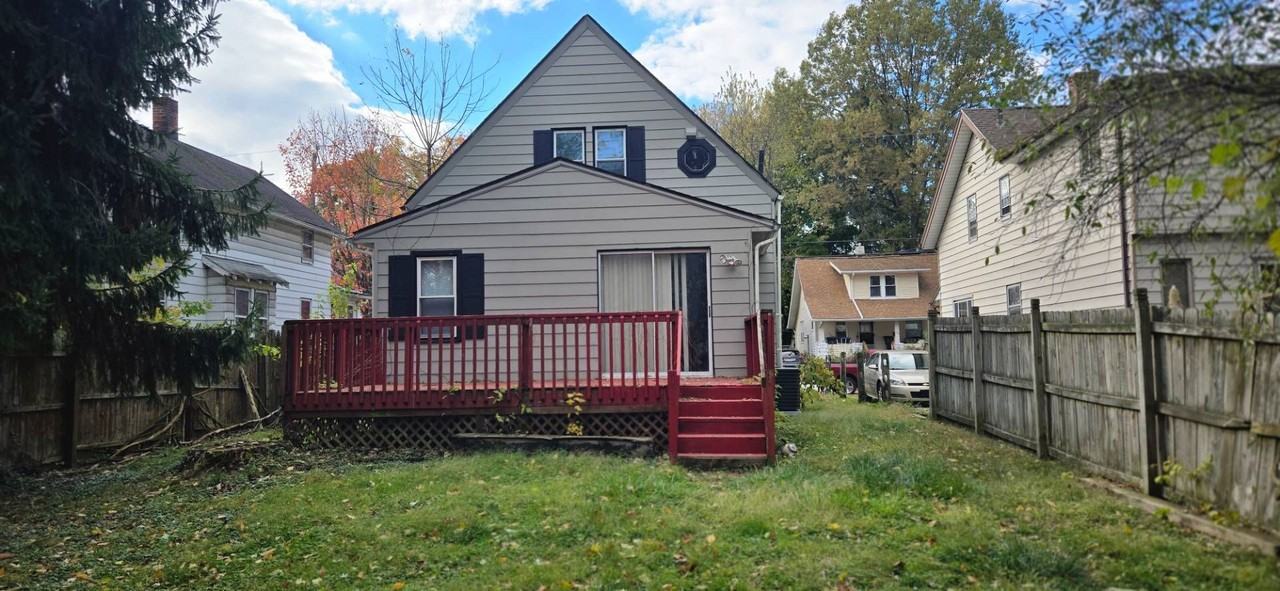 999 Collinwood Ave - Photo 5 of 49