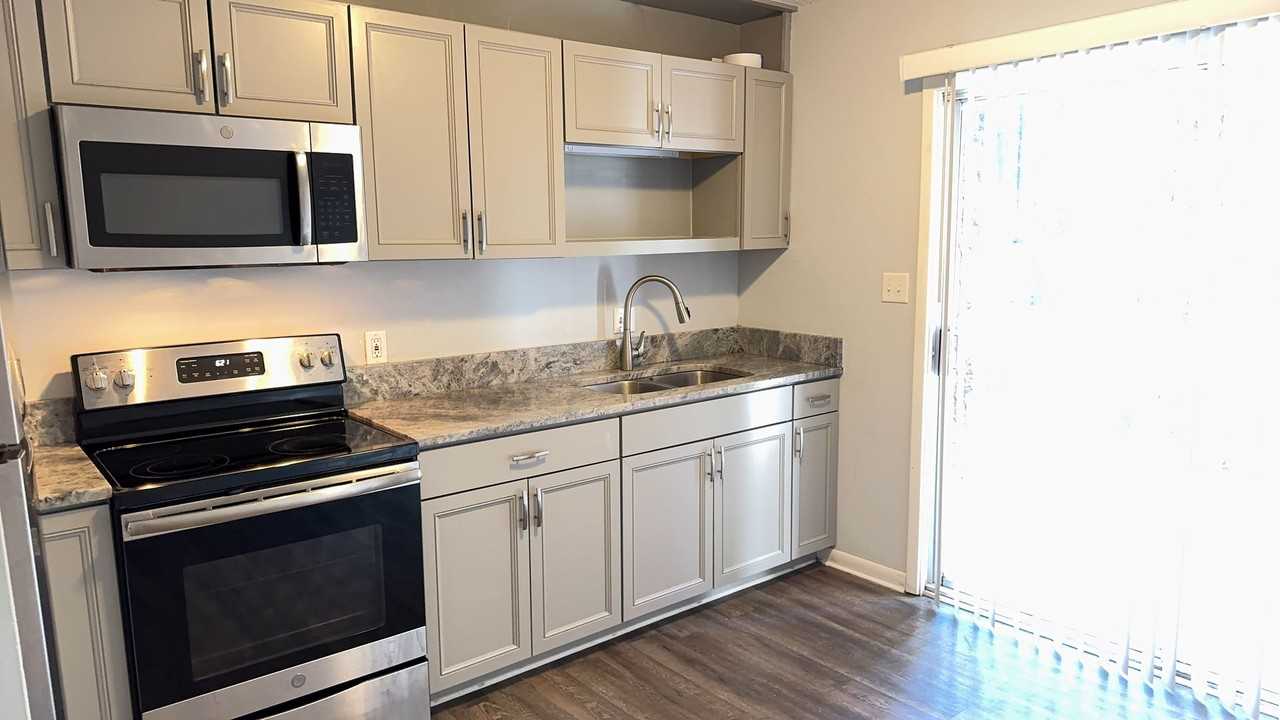 6 Point Comfort Rd #10A - Photo 6 of 23