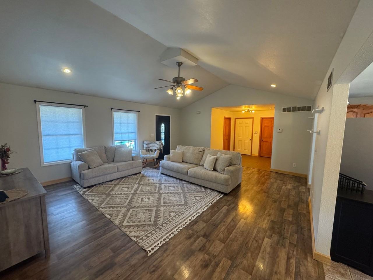 21146 Larson Rd - Photo 4 of 19