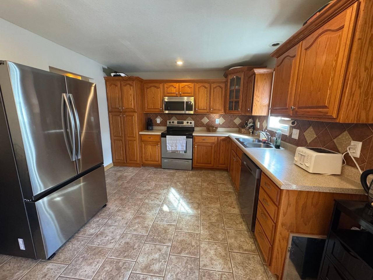 21146 Larson Rd - Photo 7 of 19