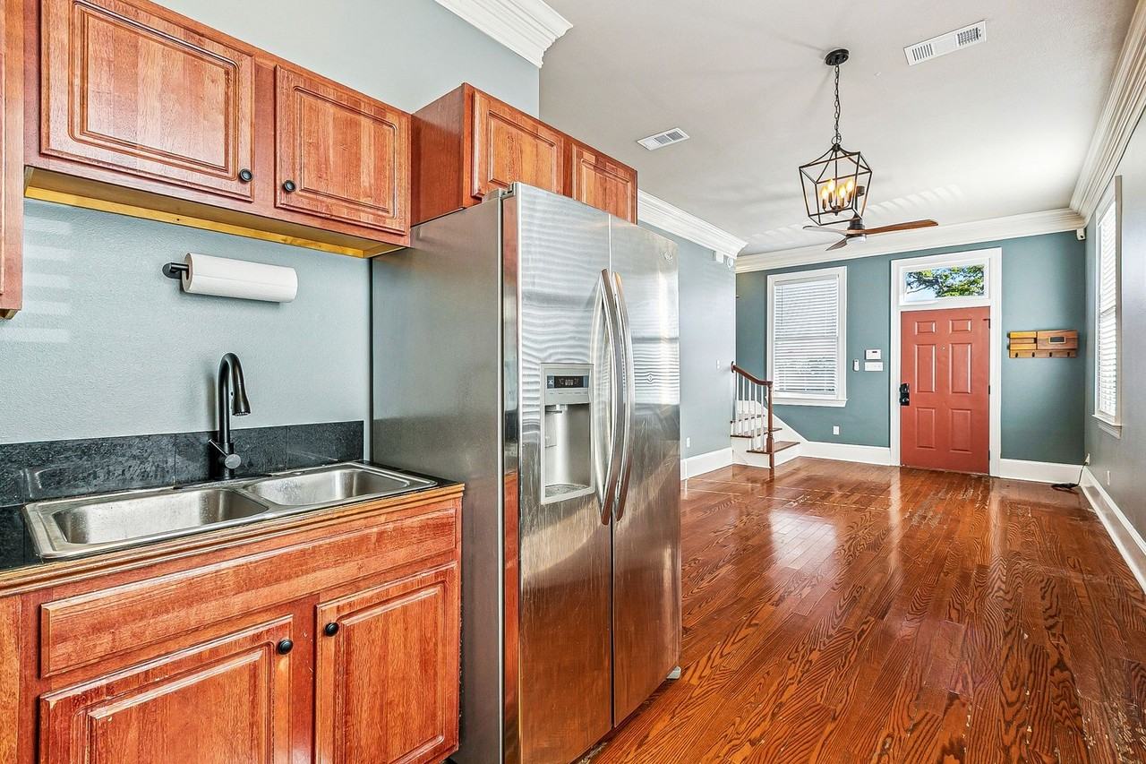 503-505Third - Photo 5 of 19