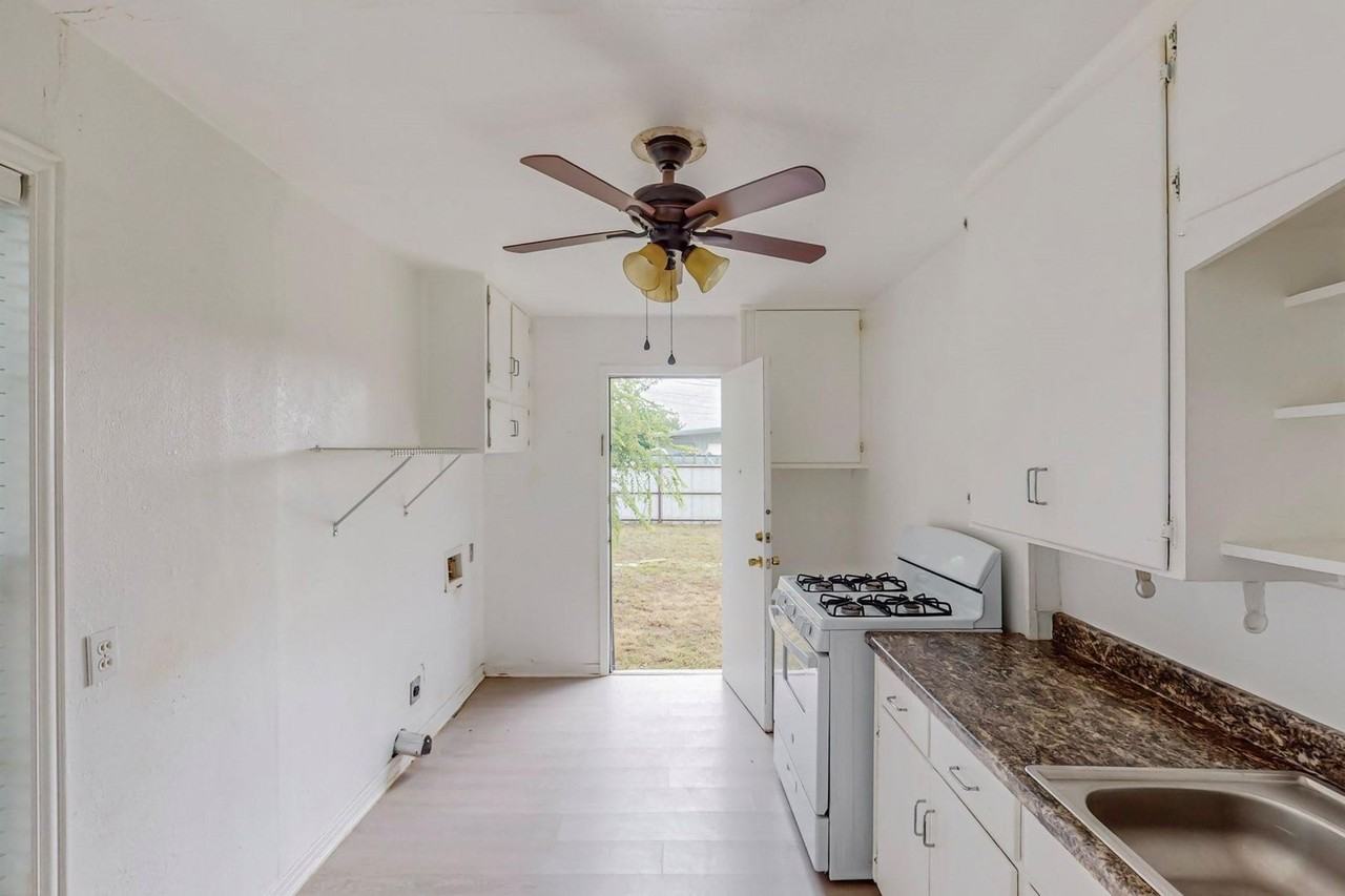 4305 Frazier Ave - Photo 5 of 8