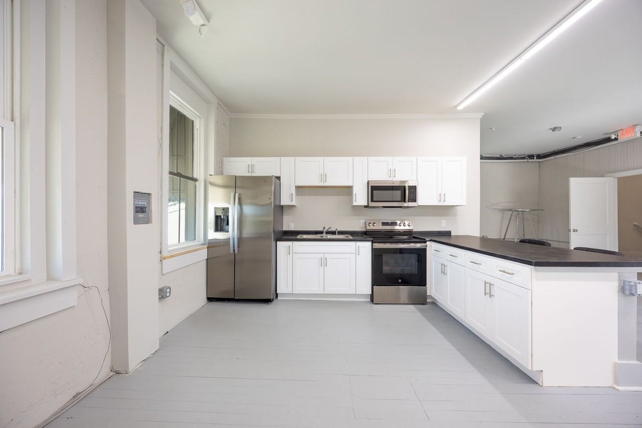 9 S Main St - Photo 5 of 16