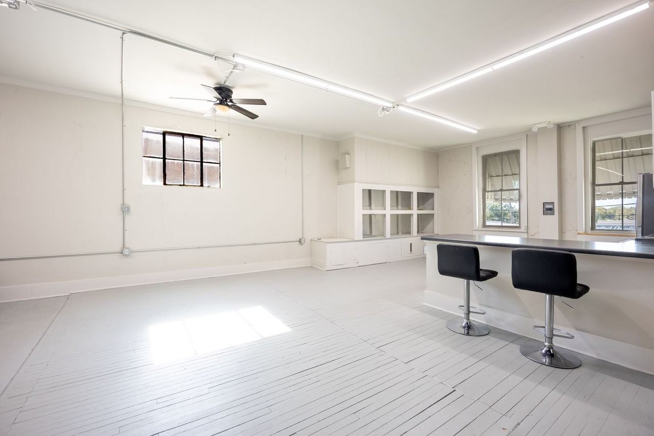 9 S Main St - Photo 6 of 16