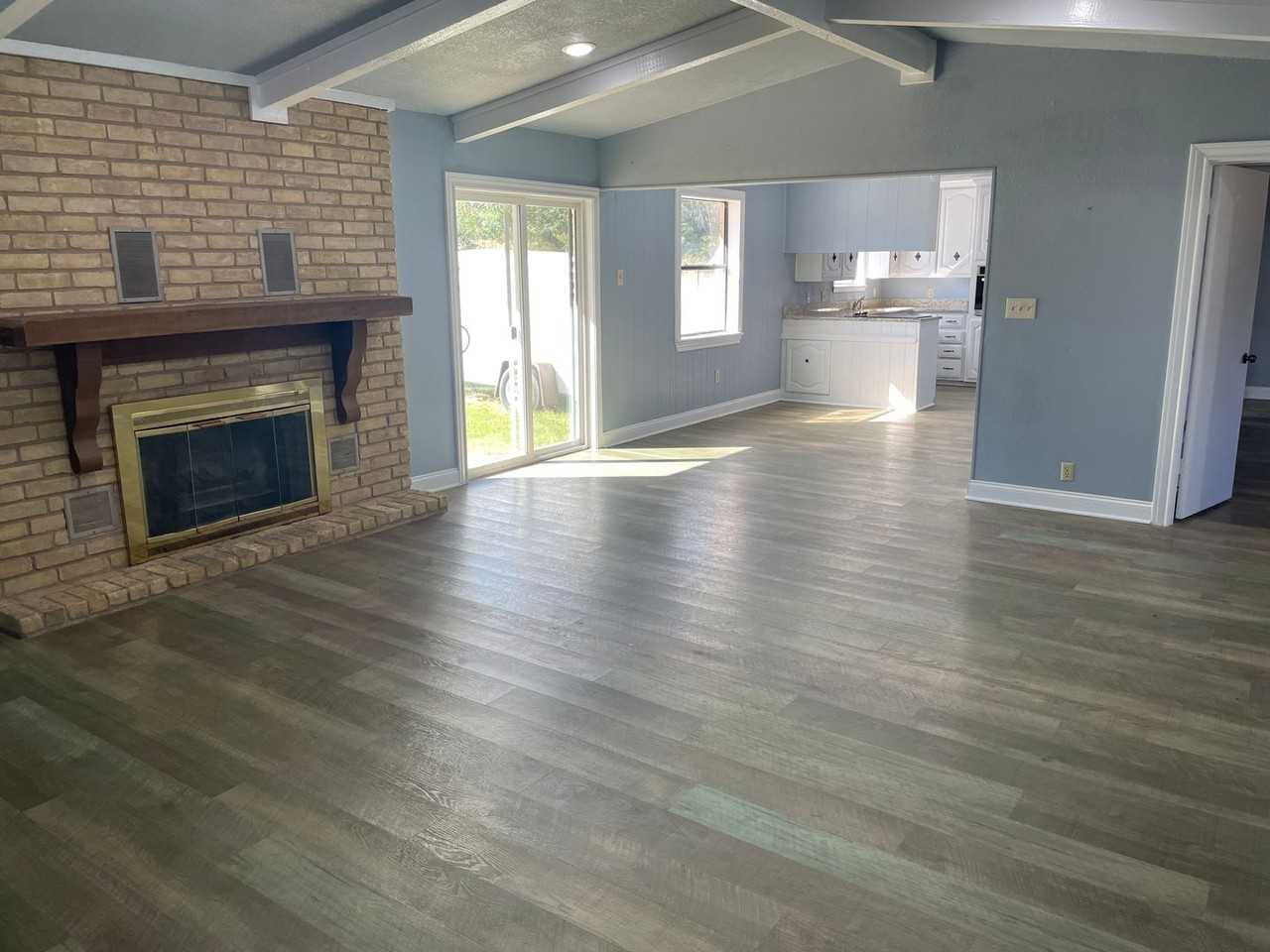 229 Travis Ln - Photo 5 of 25