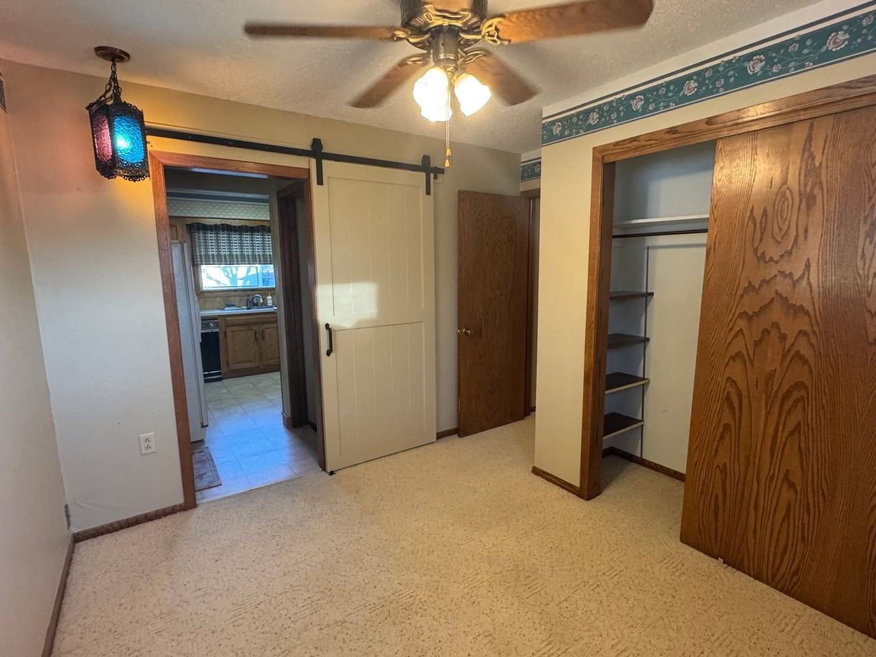 1046 N 29th St - Photo 6 of 33