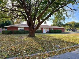 703 Pecan St - Photo 1 of 1