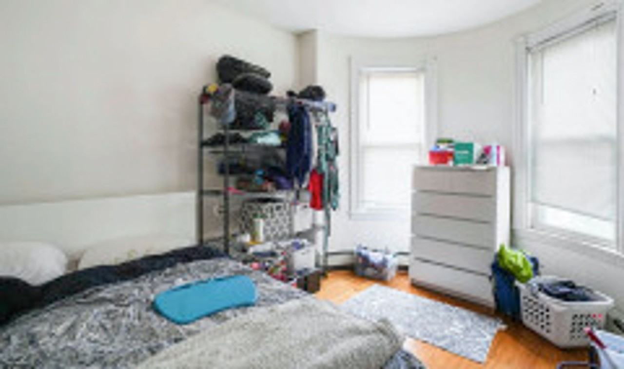 15 Sachem St - Photo 7 of 10