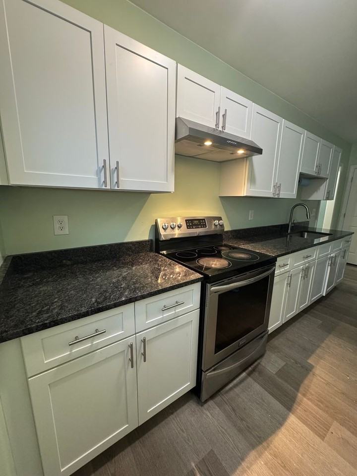 80 Kenyon St - Photo 2 of 15