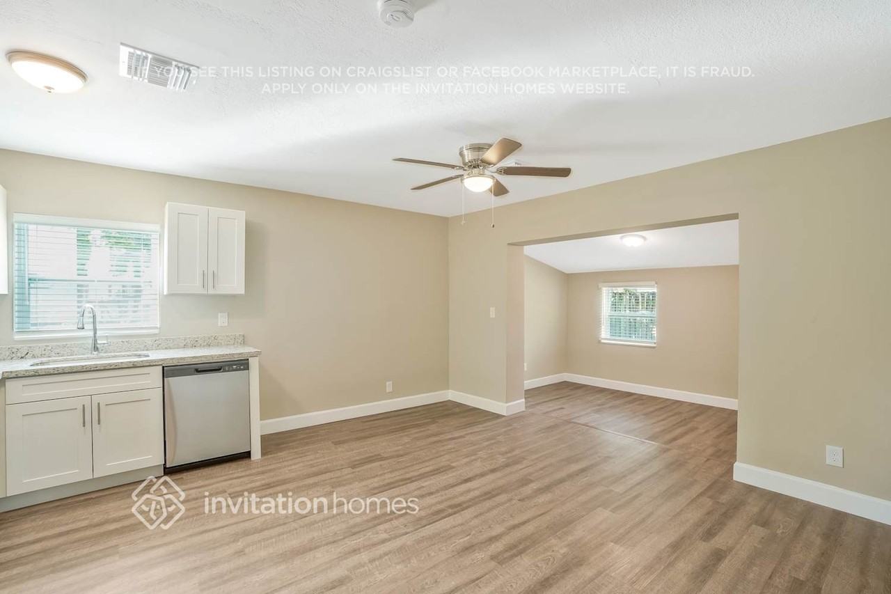 6291 Nw 14th Ct - Photo 7 of 27