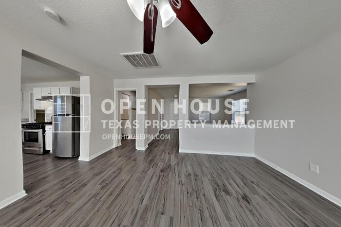 17039 Kemble Creek Drive - Photo 5 of 23