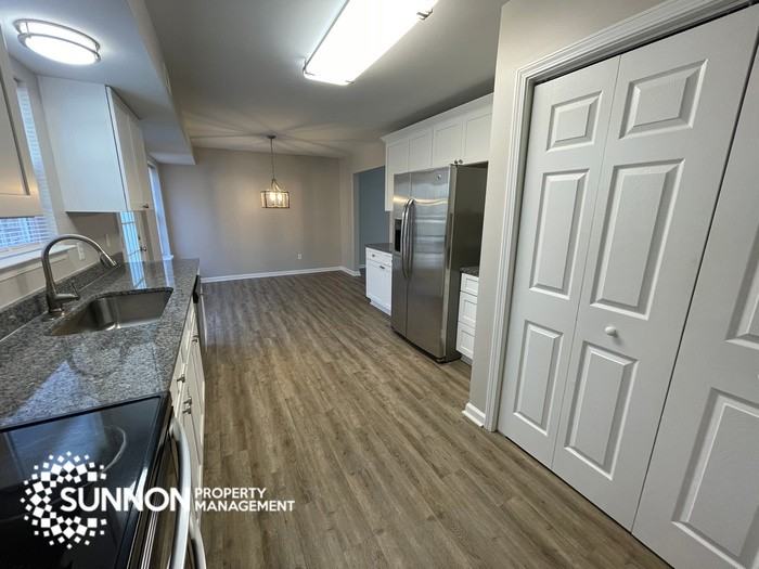 5522 Black Fox Ct - Photo 7 of 44