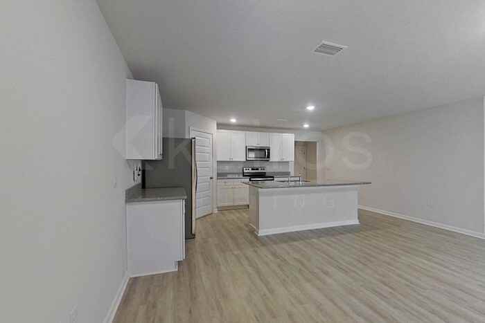 401 Monarch Ln - Photo 5 of 23