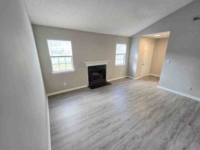 170 S Kentucky Ave - Photo 2 of 22