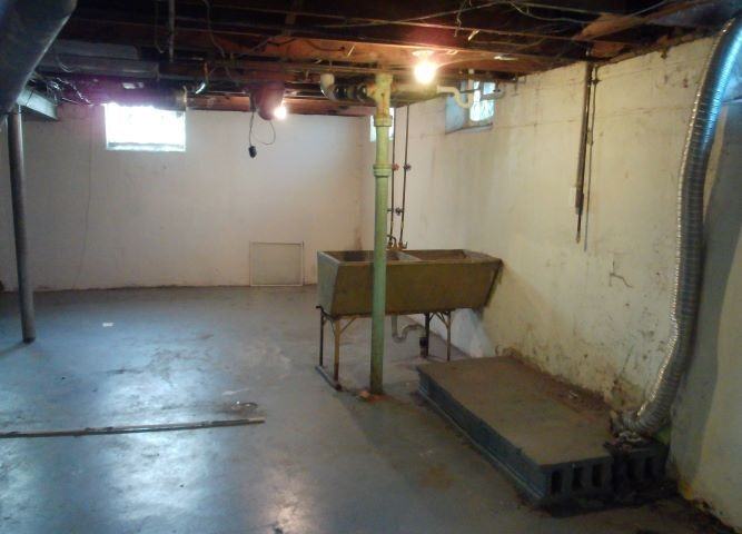 22825 Brittany Ave - Photo 5 of 8