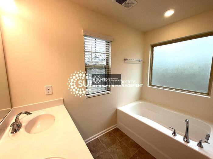 424 Kanard Way - Photo 7 of 15