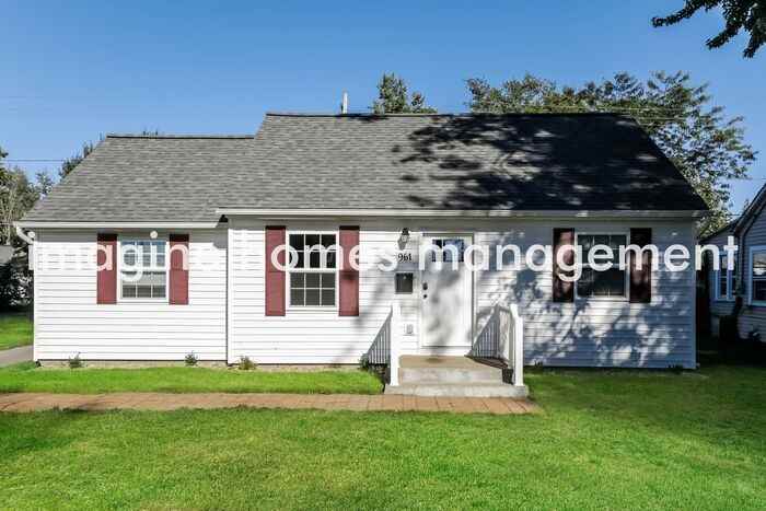 961 Mohegan Trail - Photo 3 of 17