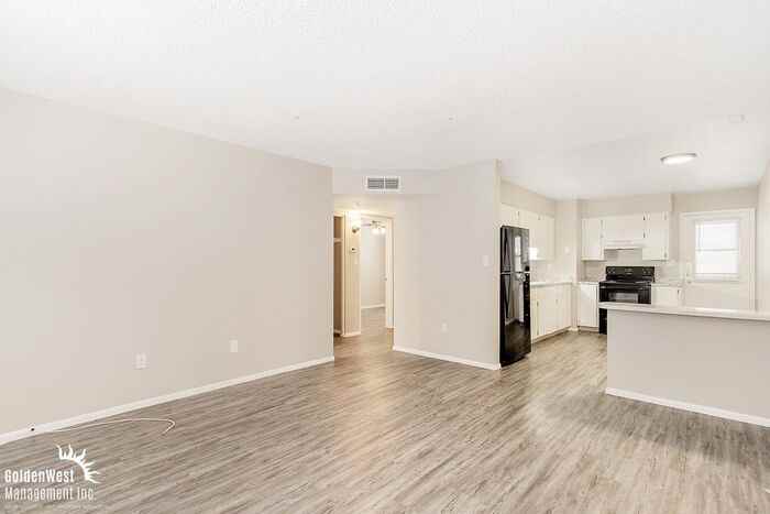 6818 N 17th Ave #7 - Photo 3 of 17