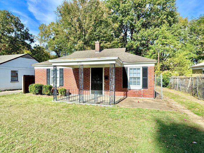 2736 Dunn Ave - Photo 2 of 21