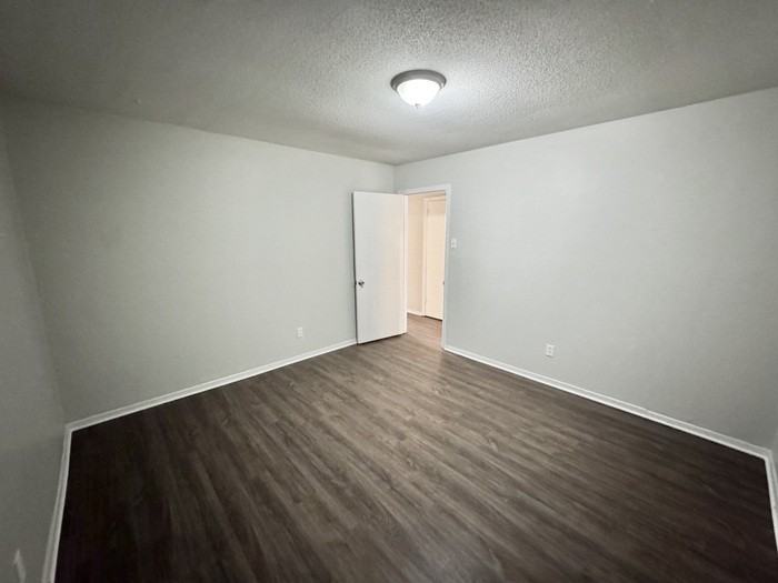 4079 Forest View Dr - Photo 7 of 16