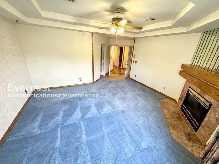 1916 Hobson Dr - Photo 7 of 20