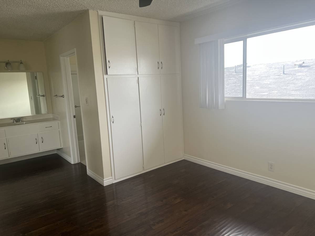 13517 Mar Vista St #D - Photo 3 of 7